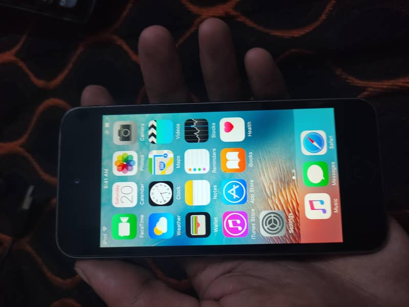 Apple iPhone 6S 1