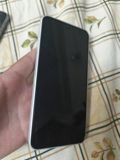 Samsung Mobile A16 8/256 with box