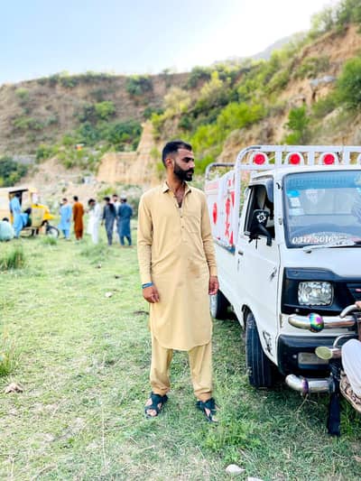 suzuki  for loding  available in taxila