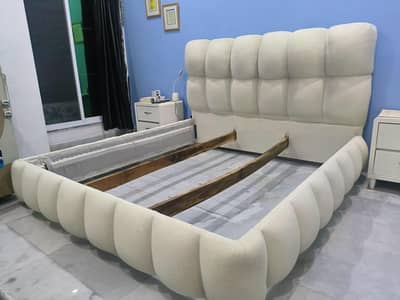 Bubble bed set without mattress