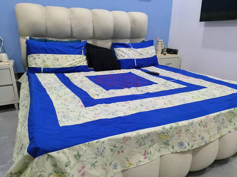 Bubble bed set without mattress 1