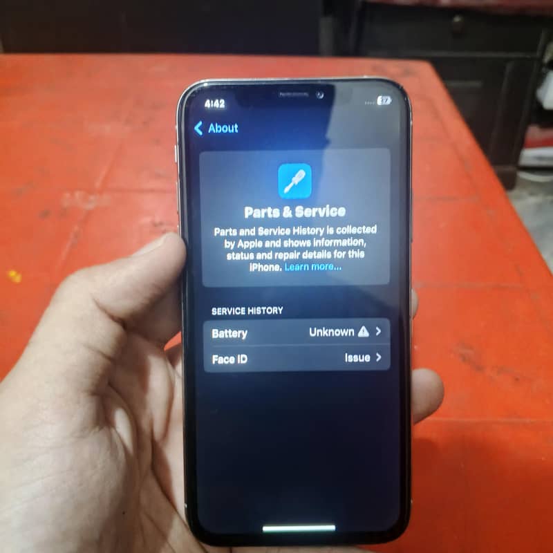 Apple iPhone XS 6