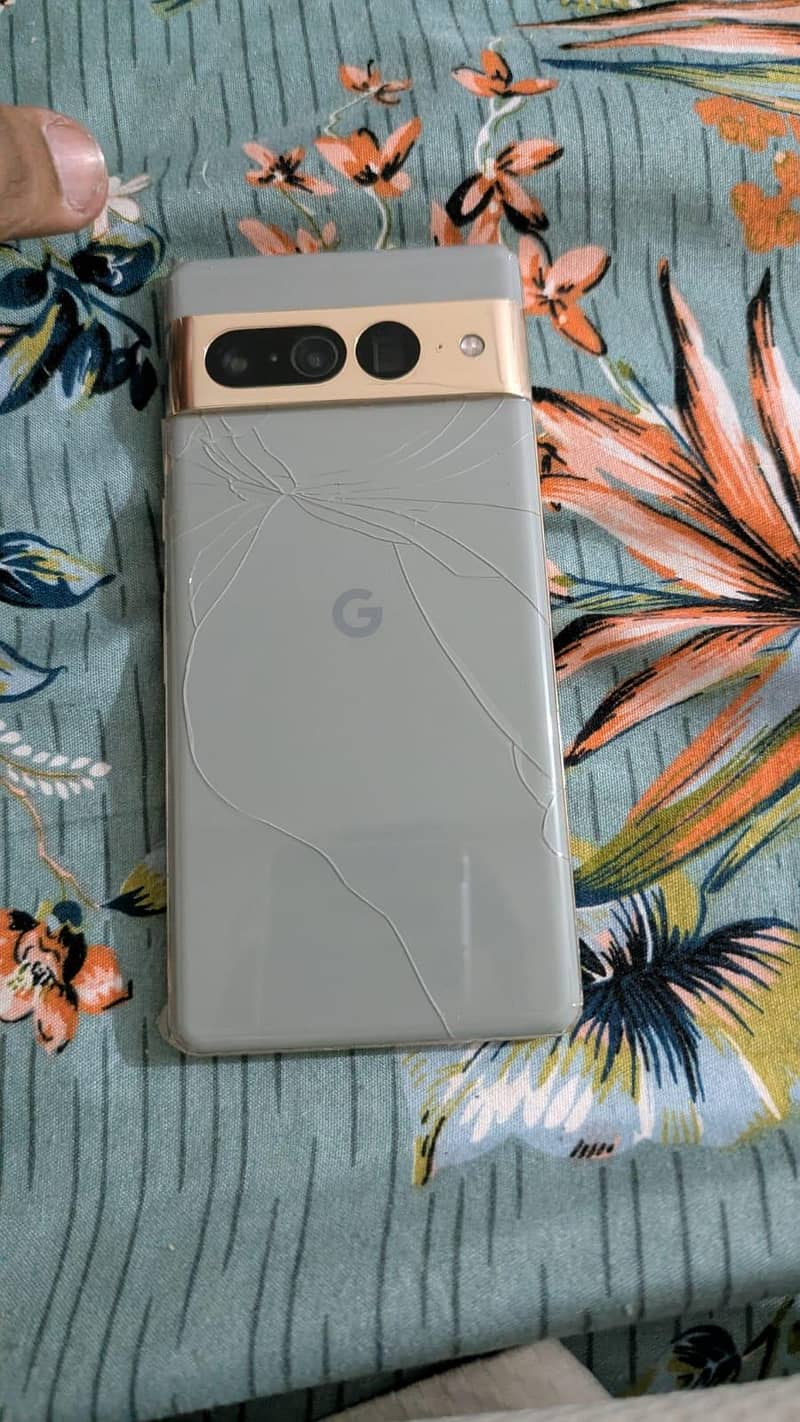 Google Pixel 7 Pro 2