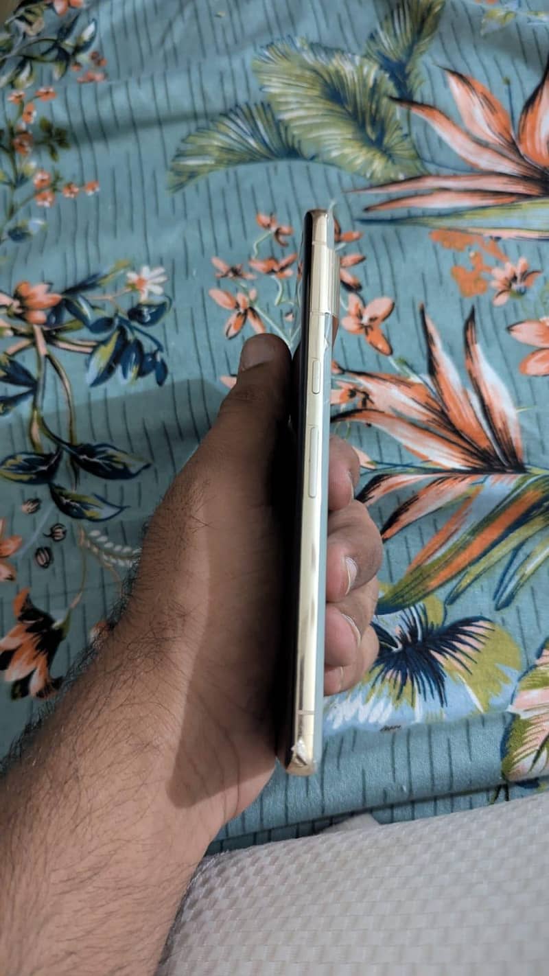 Google Pixel 7 Pro 6