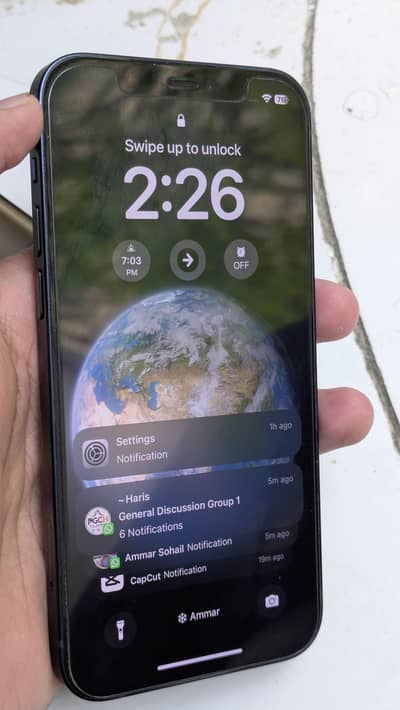 Apple iPhone 12