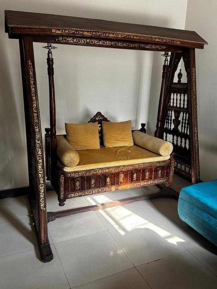 swing sofa 0