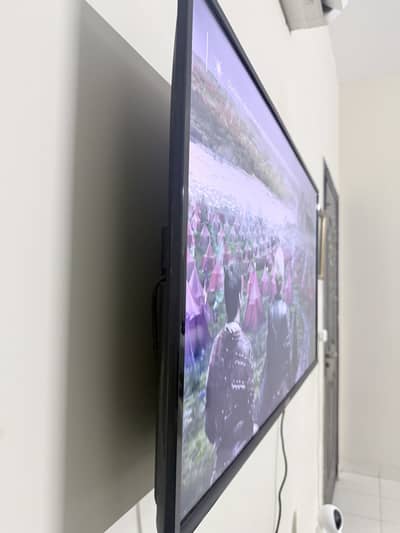 TCL Led available in best condition