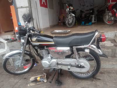 Honda CG 125 2025