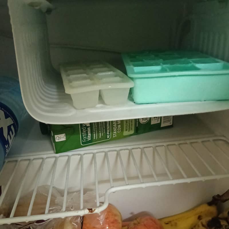 Haier Mini Fridge 3
