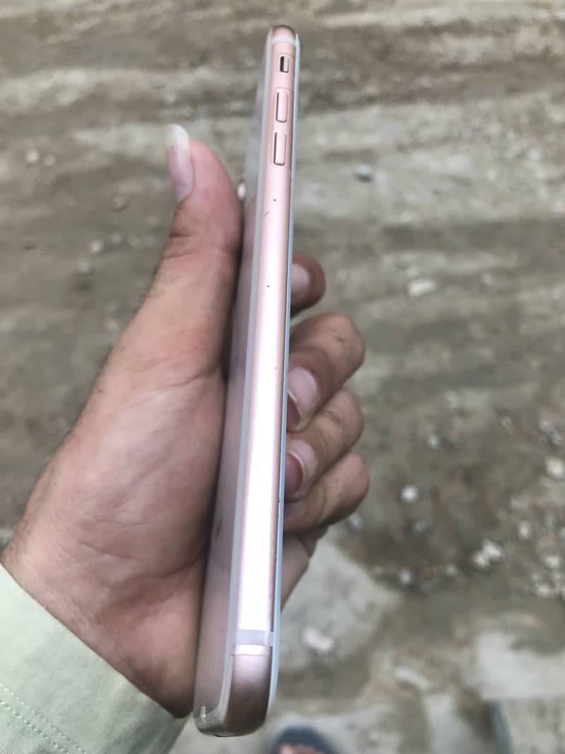 Apple iPhone 8 Plus 5