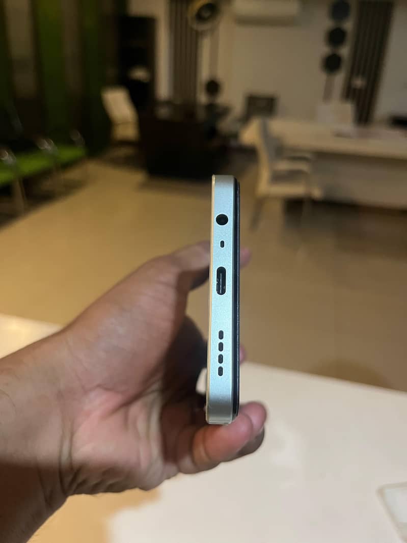 Realme Note 60x 3