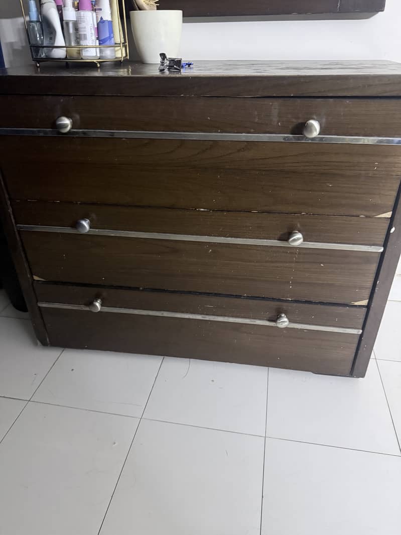 dressing table and media rack 1