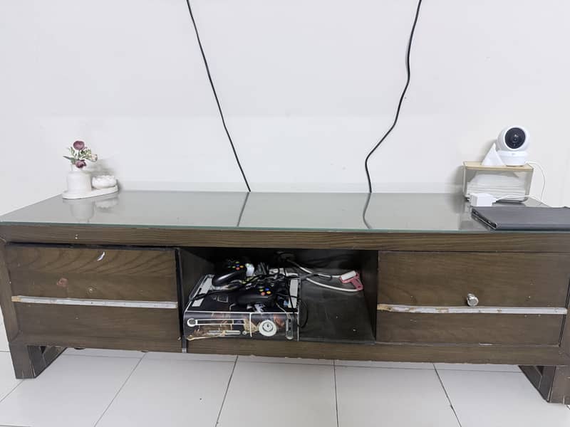 dressing table and media rack 4
