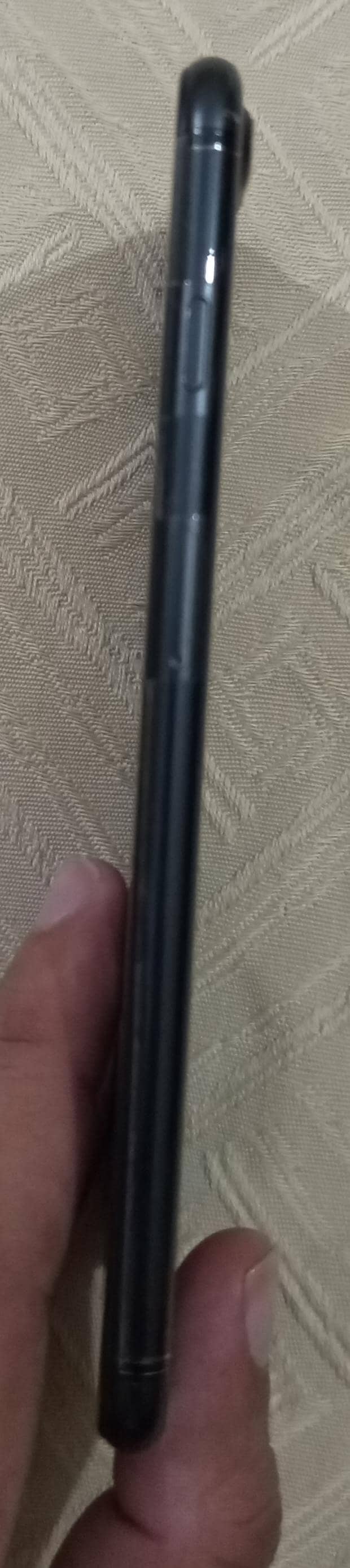 Apple iPhone 7 Plus 2