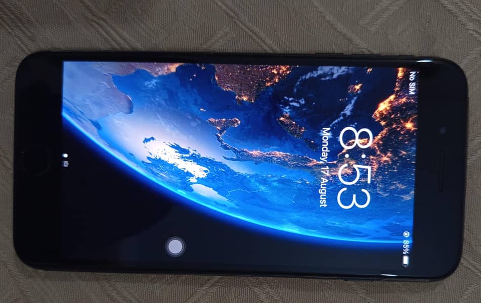 Apple iPhone 7 Plus 6