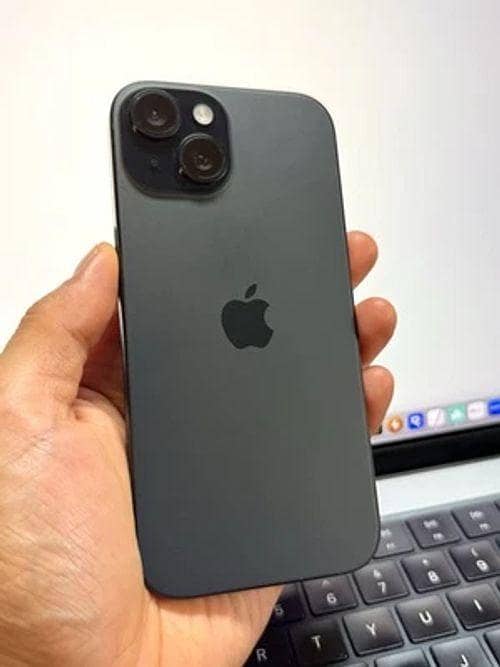 Apple iPhone 15 2