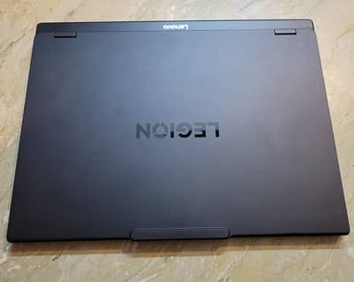 LENOVO LEGION OLED RTX 5060 32/1tb i7 14th gen