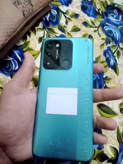 Tecno Spark 8C