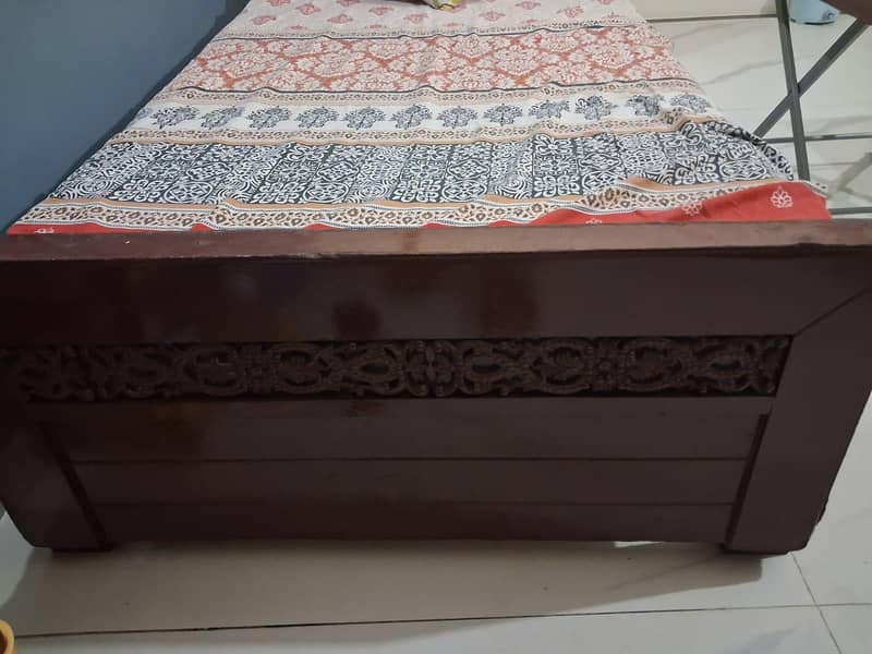 single bed almost like new 0
