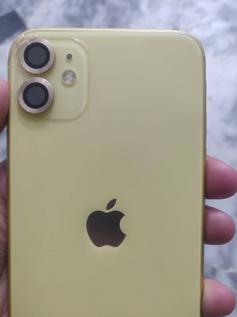 Apple iPhone 11 3