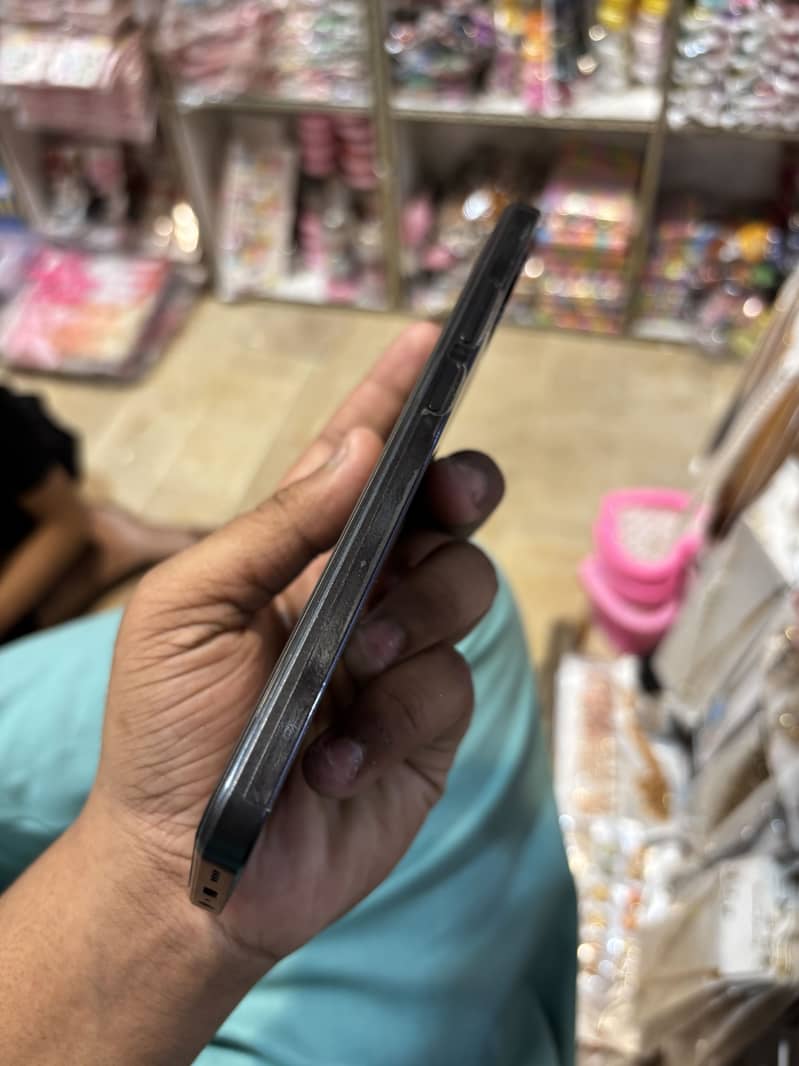 Realme C51 1
