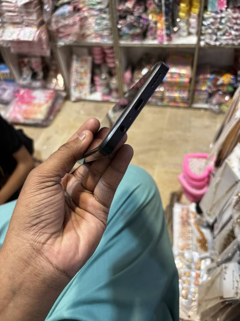 Realme C51 3