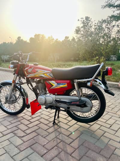 Honda CG 125 Red | 1st Hand | Genuine | All Punjab Registered