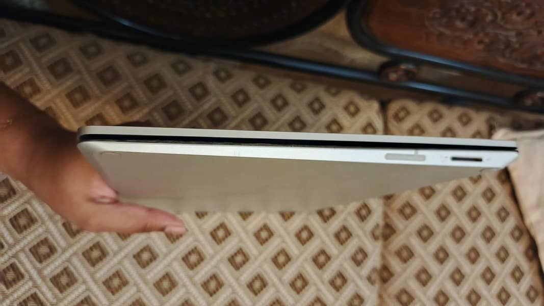 Microsoft Surface Laptop 2