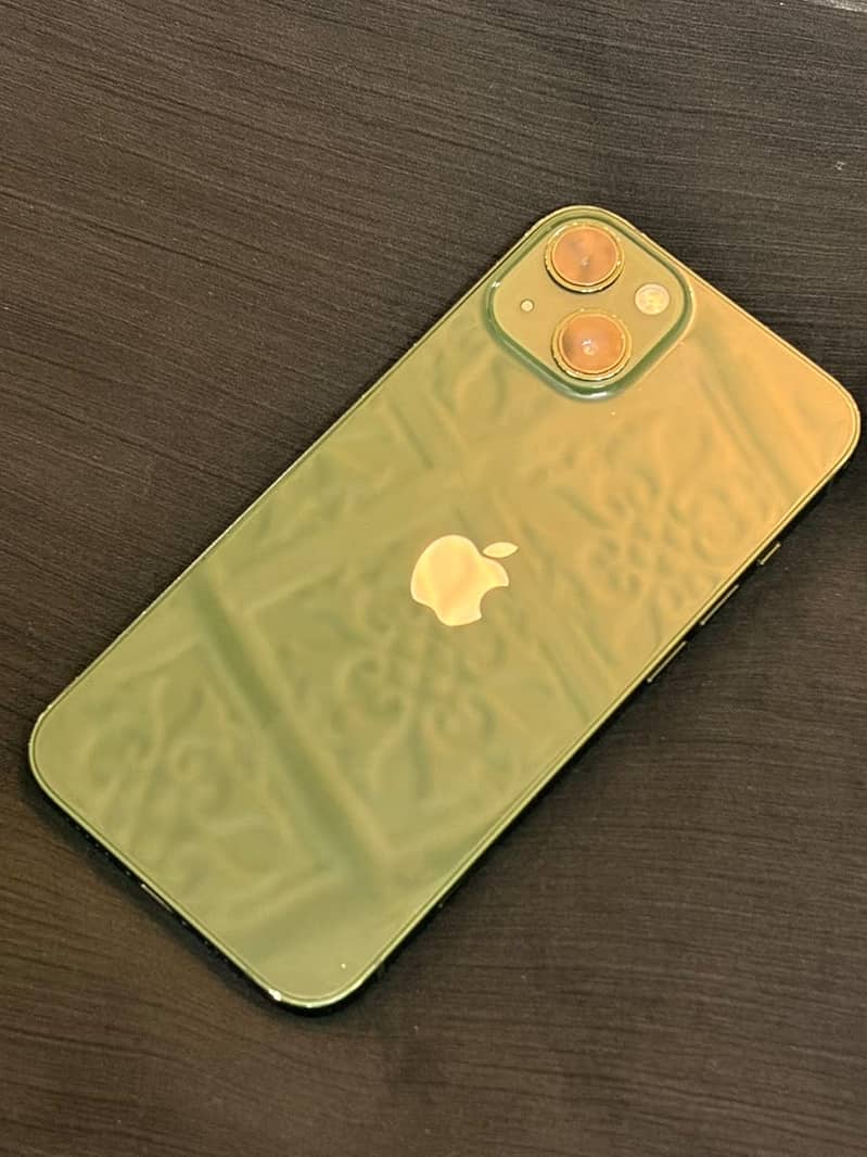 Apple iPhone 13 2