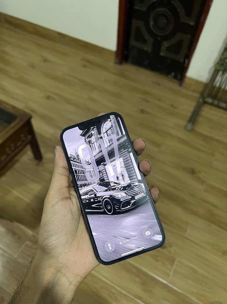 Apple iPhone 14 JV 3