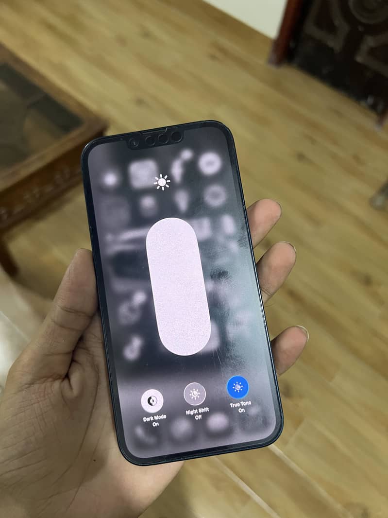 Apple iPhone 14 JV 4