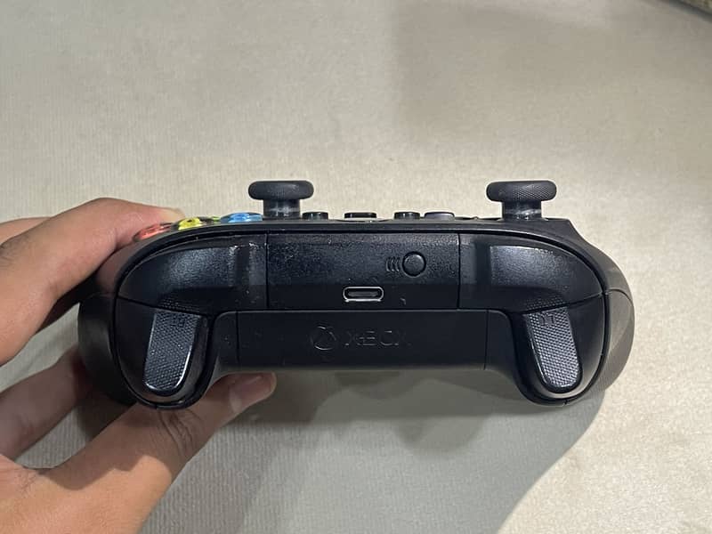 xbox series x controller 4