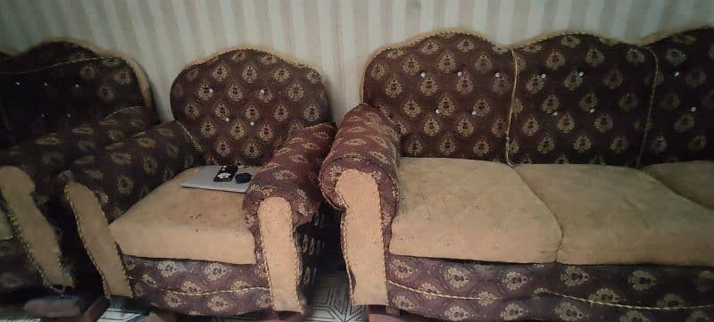 used sofa set 8/10 4