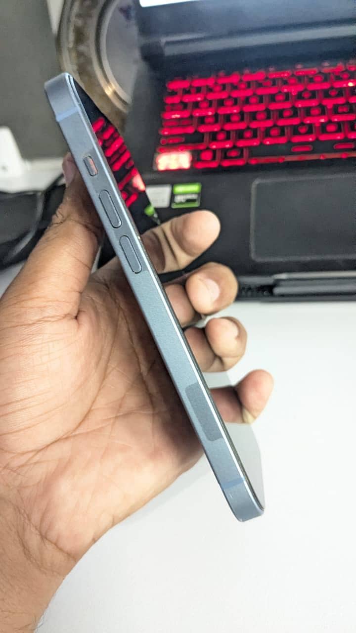 Apple iPhone 14 2