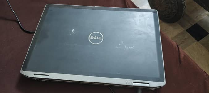 Dell latitude E6420 Sasta 13000 ka