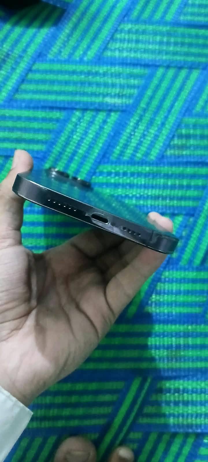 Apple iPhone 14 Pro Max 1