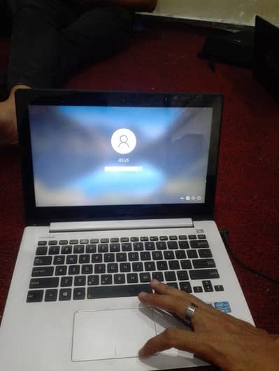 laptop I5 3rd generation 4 GB Ram touch scree