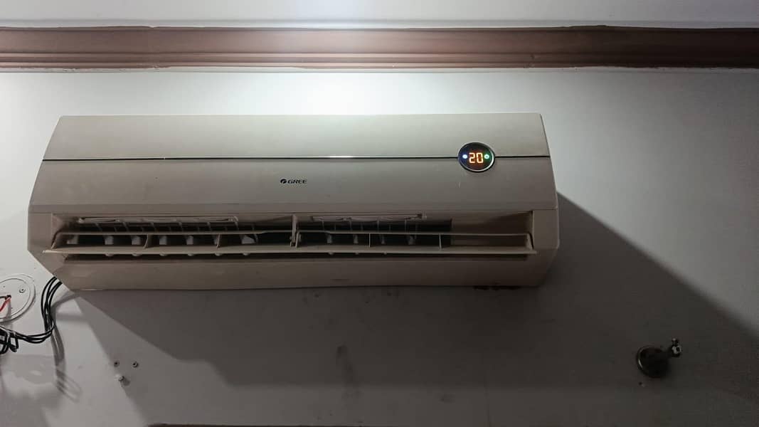 Gree 1 ton split ac 0