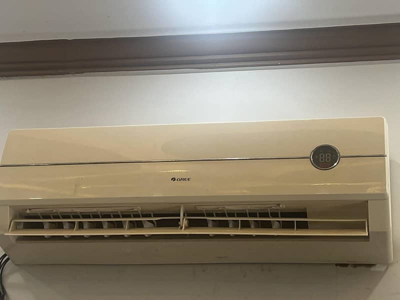 Gree 1 ton split ac 2
