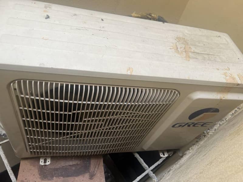 Gree 1 ton split ac 4