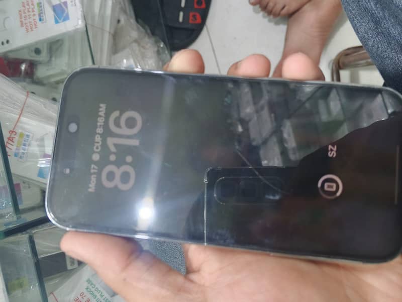 Apple iPhone 14 Pro 4