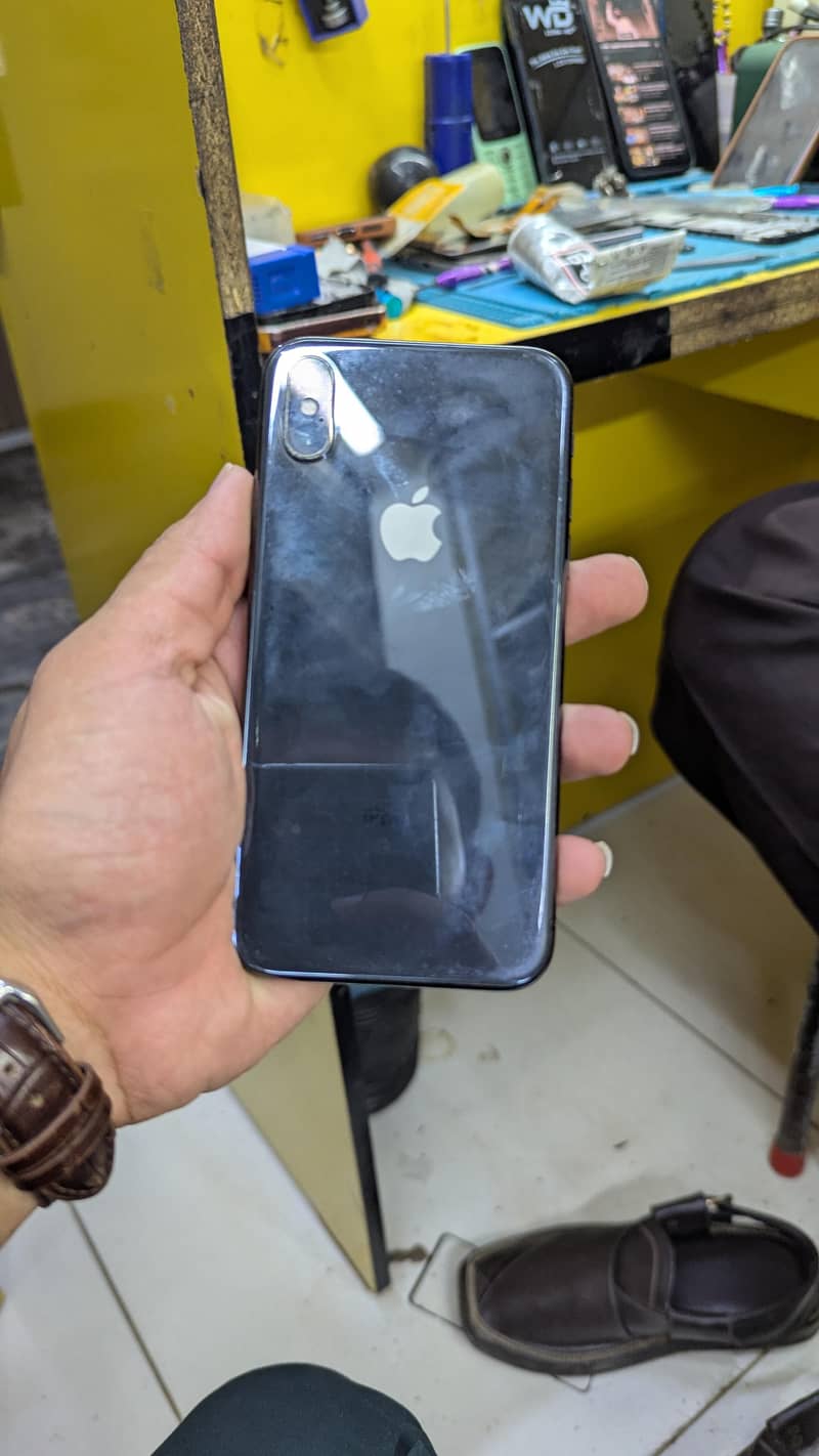 Apple iPhone X 1