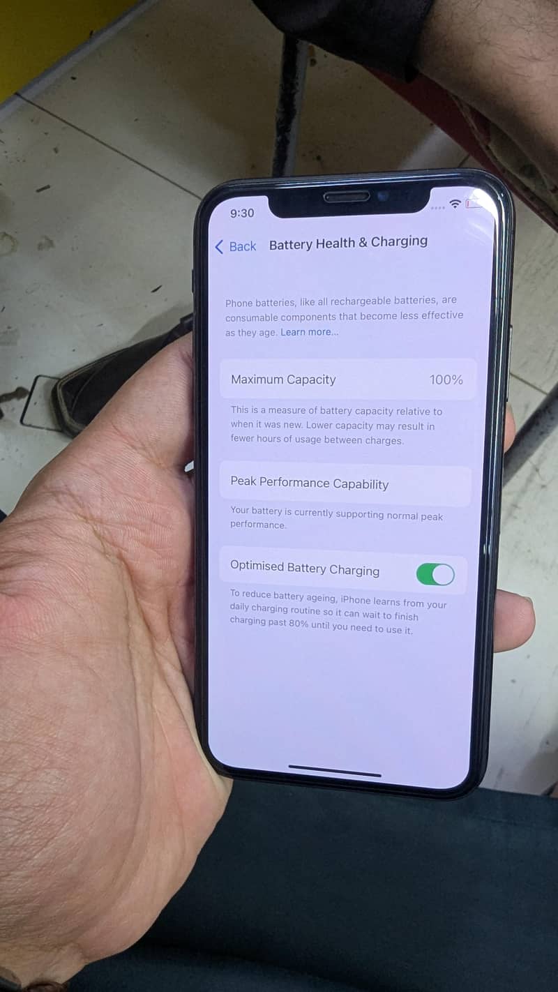 Apple iPhone X 3