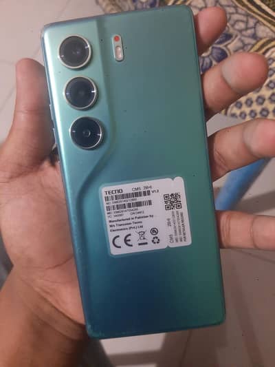 Tecno CAMON 40