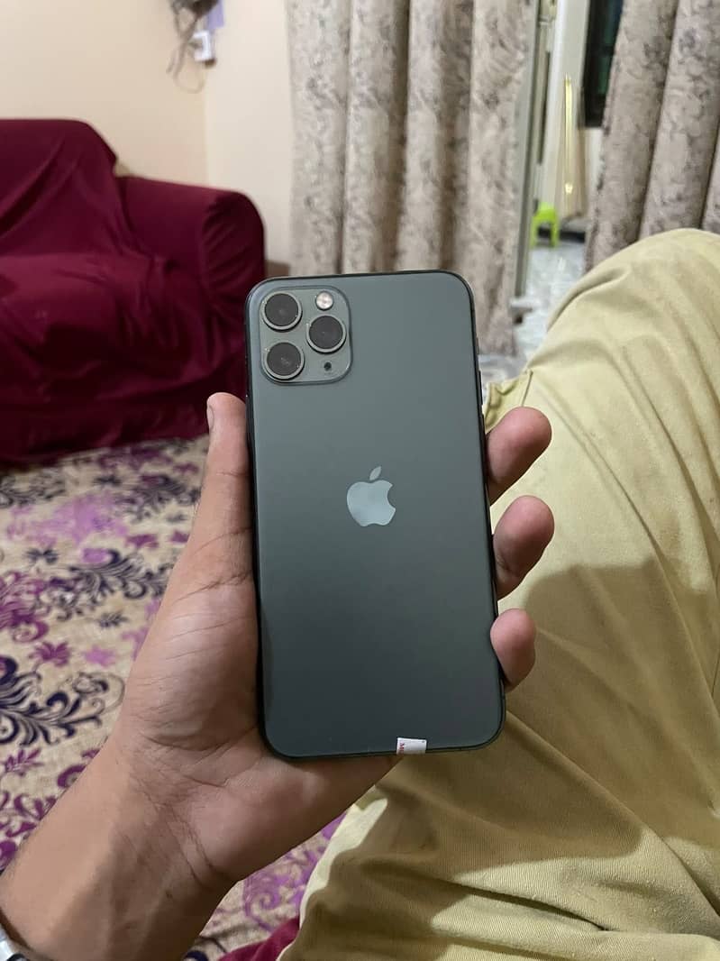 Apple iPhone 11 Pro 3