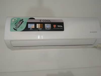 TCL 1 Ton E-Cool DC Inverter AC - 2 Months Used With Warranty