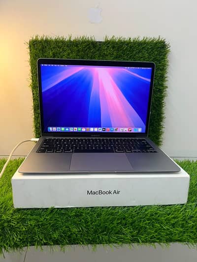 apple MacBook air 2020 machine with box 256 gb