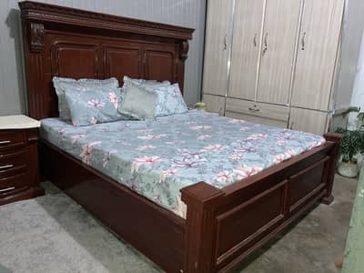 Wooden royal bed