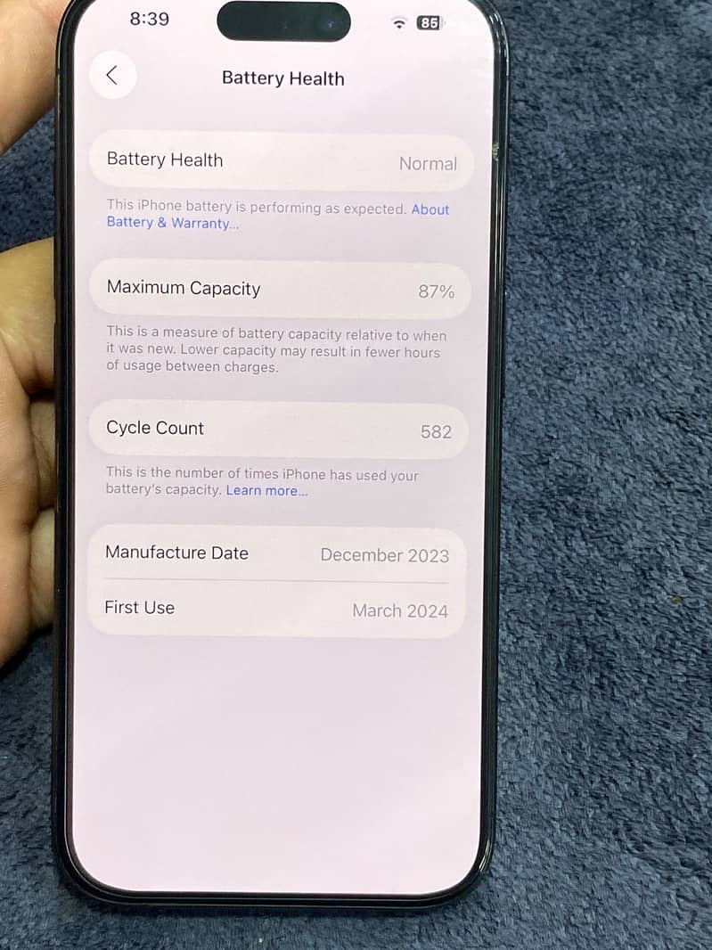 Apple iPhone 15 Pro 4