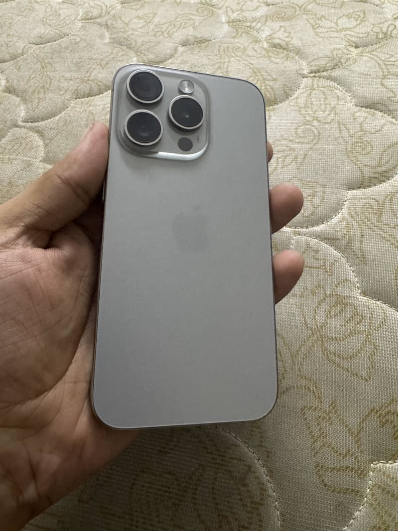 Iphone 15 pro 0